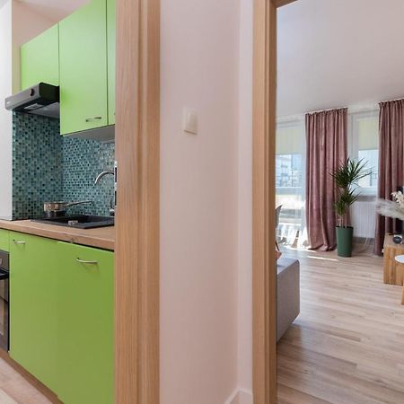 Mokotow Apartments Reytan By Noclegi Renters Варшава Екстериор снимка