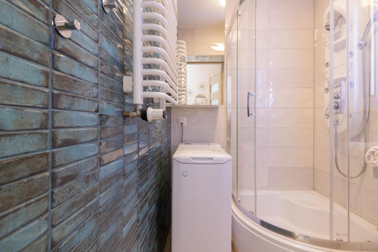 Mokotow Apartments Reytan By Noclegi Renters Варшава Екстериор снимка