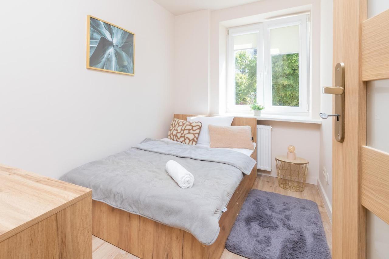 Mokotow Apartments Reytan By Noclegi Renters Варшава Екстериор снимка